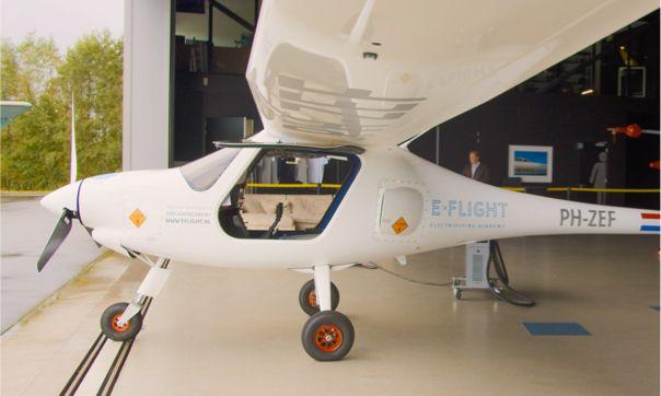 E-Flight elektrisch vliegtuig